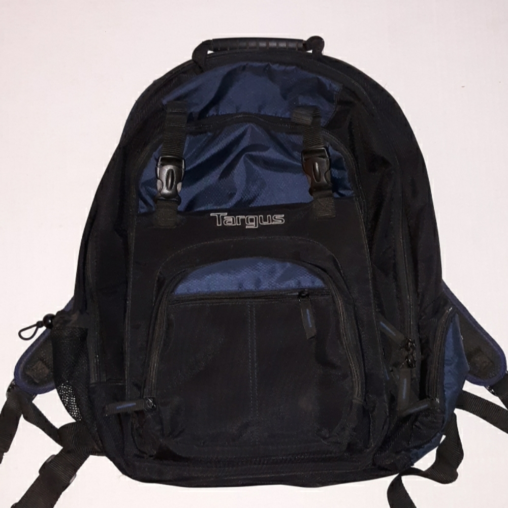 ⬇️$15 Tragus laptop backpack - Picture 1 of 8